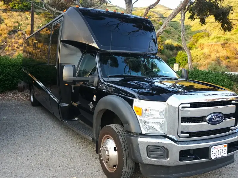 How Schools Can Save Money on Group Transportation in LA